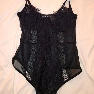 Fashion nova sheer lace black underwire bodysuit new small